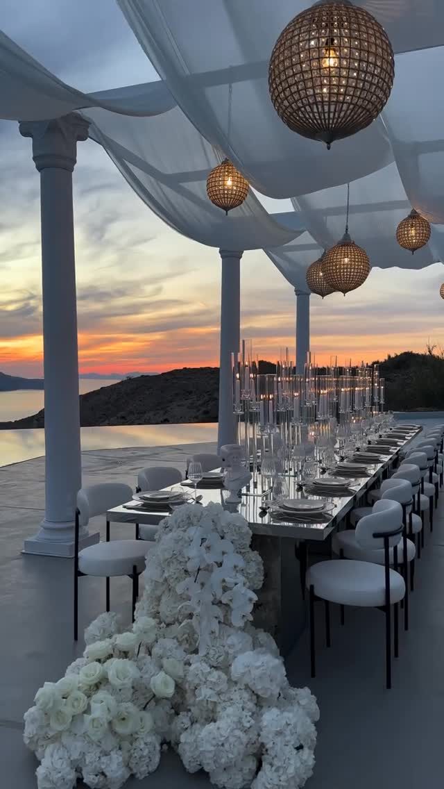 Instagram post from erosantorini. This post is in position 1.